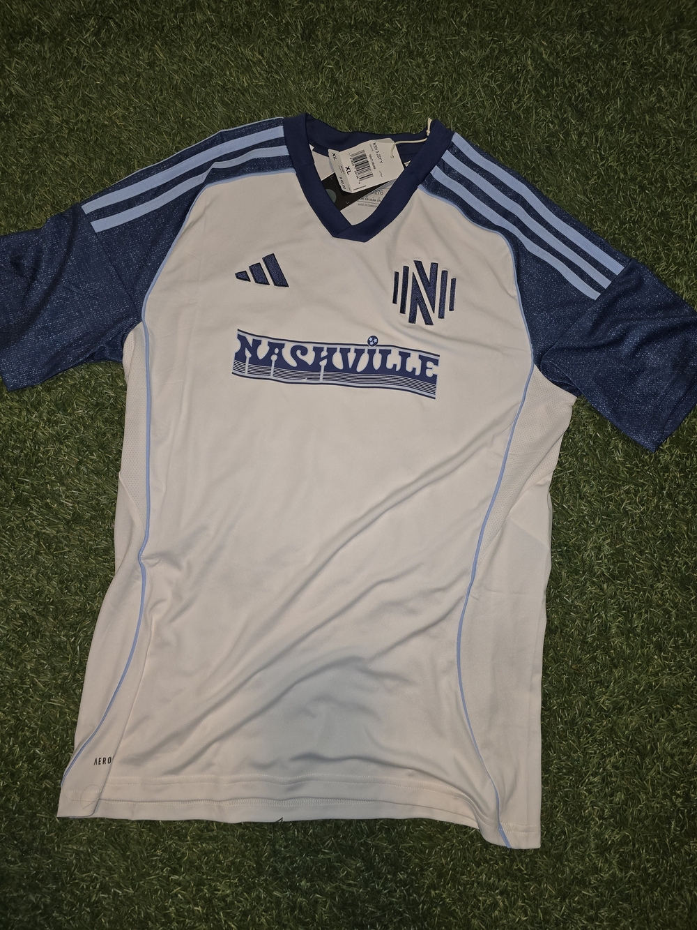 Boys Sz Xl Adidas Nashville Jersey
